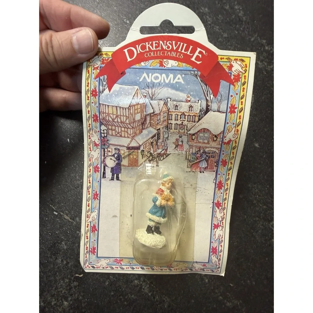 NOMA Dickensville‎ Collectibles Christmas Village Figurines Lot 11 NOS Vintage